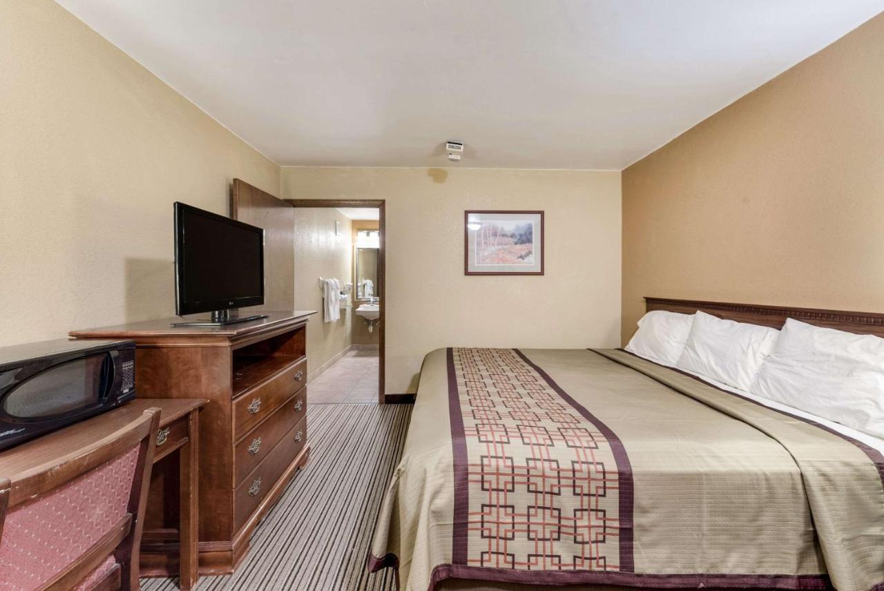 Rodeway Inn Columbus Esterno foto