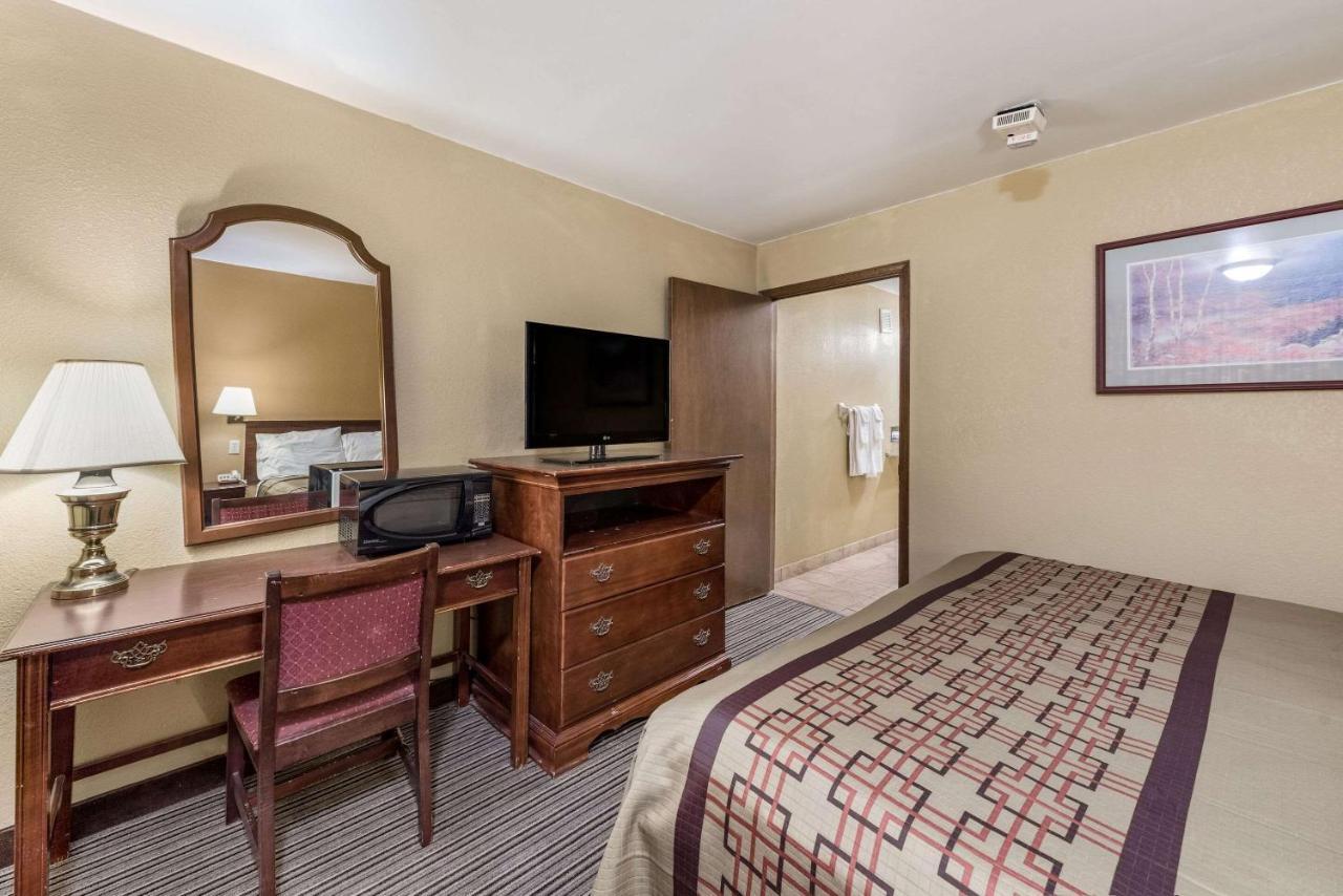 Rodeway Inn Columbus Esterno foto