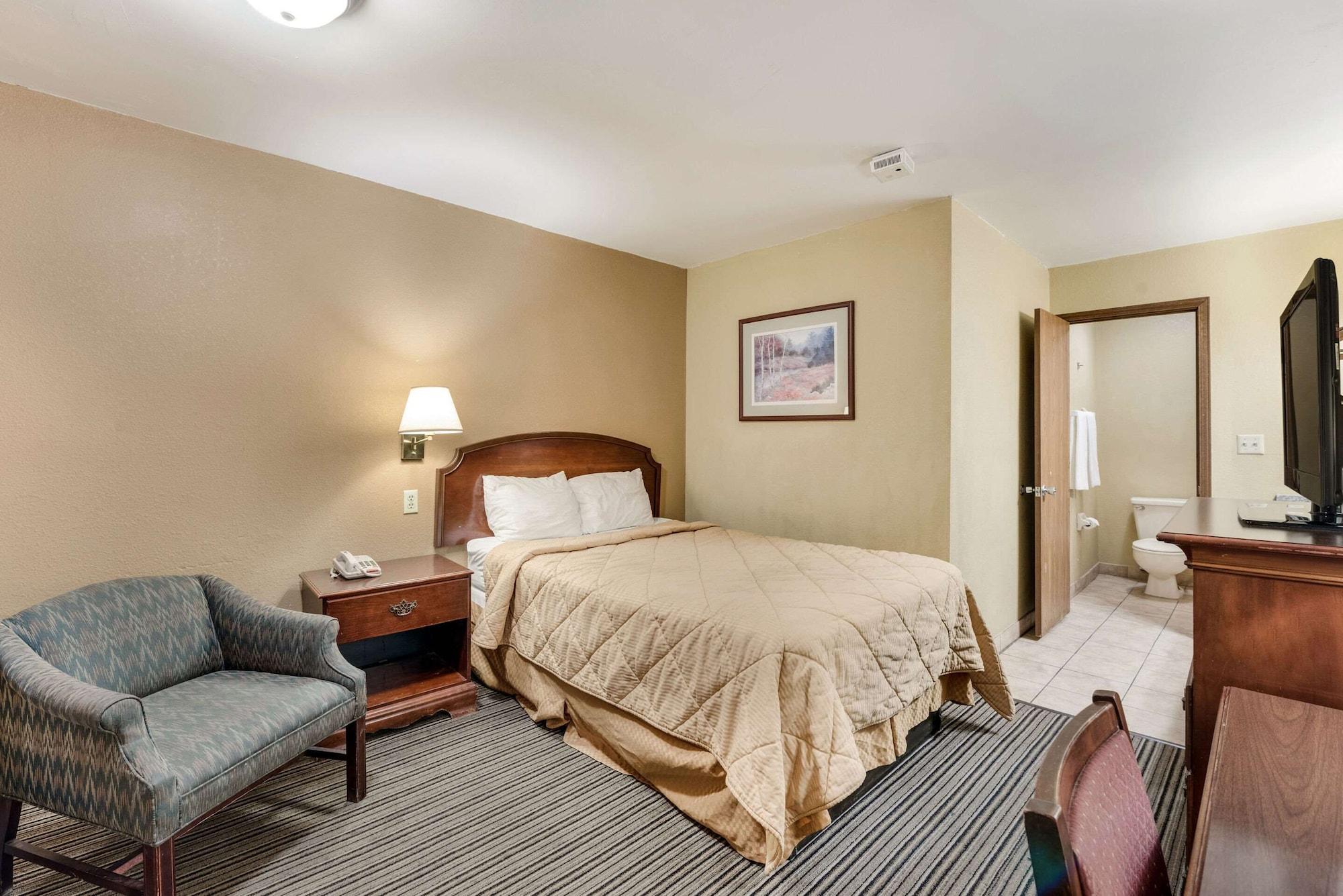 Rodeway Inn Columbus Esterno foto