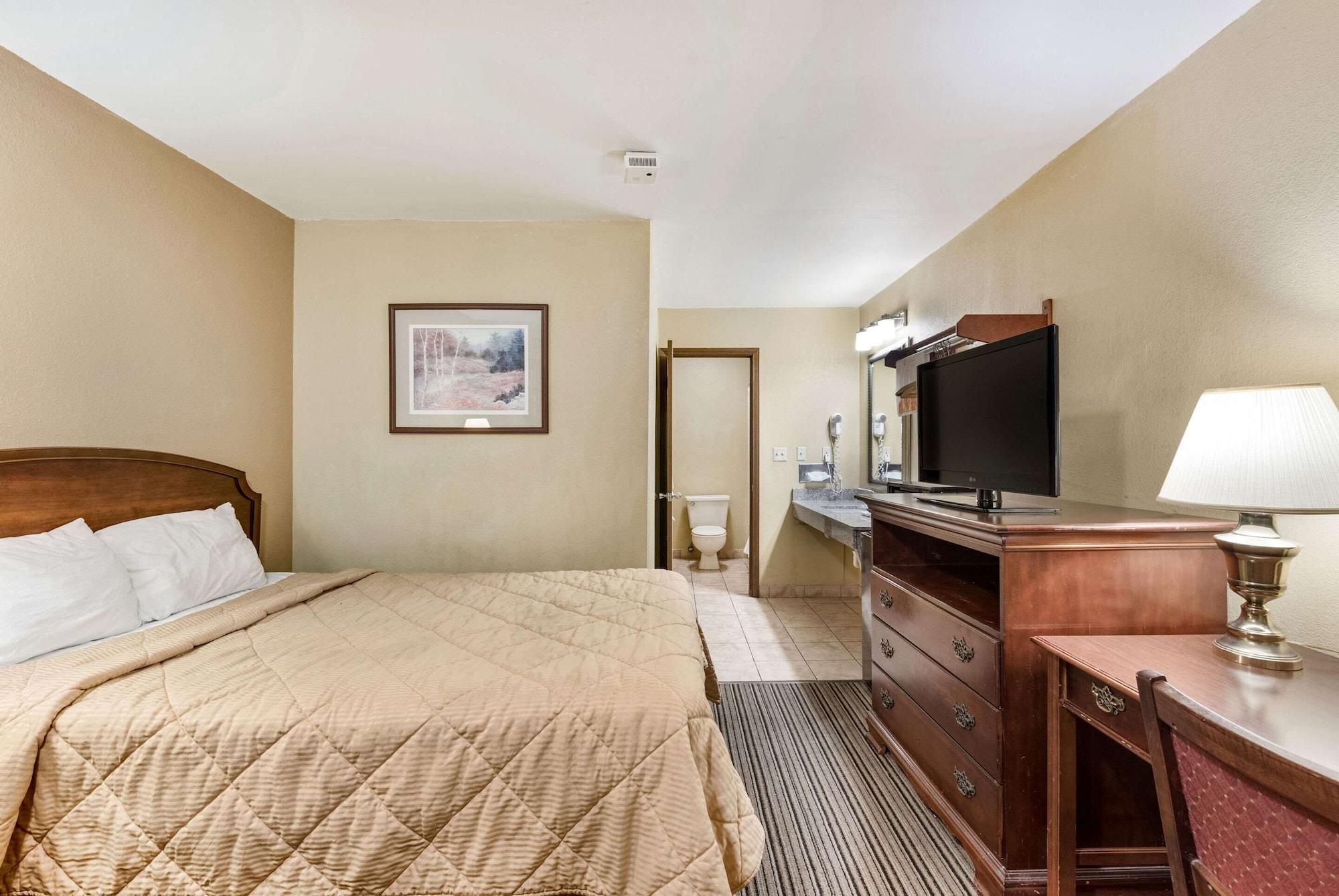 Rodeway Inn Columbus Esterno foto