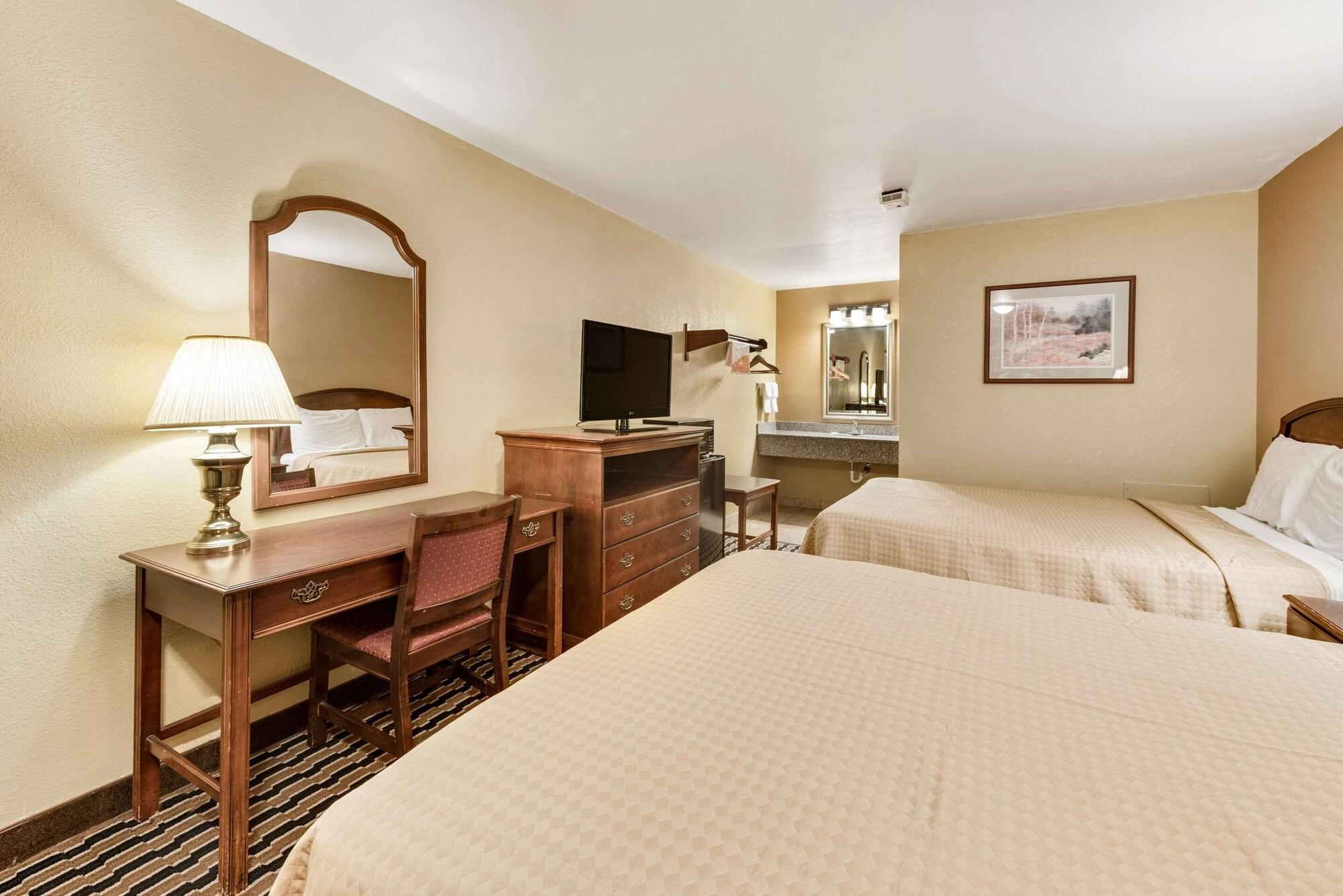 Rodeway Inn Columbus Esterno foto