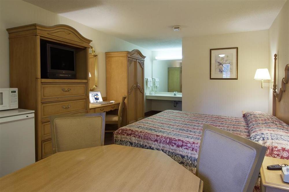 Rodeway Inn Columbus Camera foto